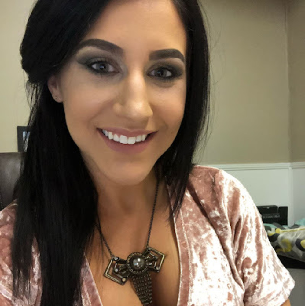 Meet your Posher, Ashlee